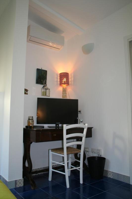 Double Room image 4