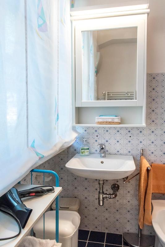 M261 - Marcelli trilocale ristrutturato con terrazzo vista mare pt - image 2