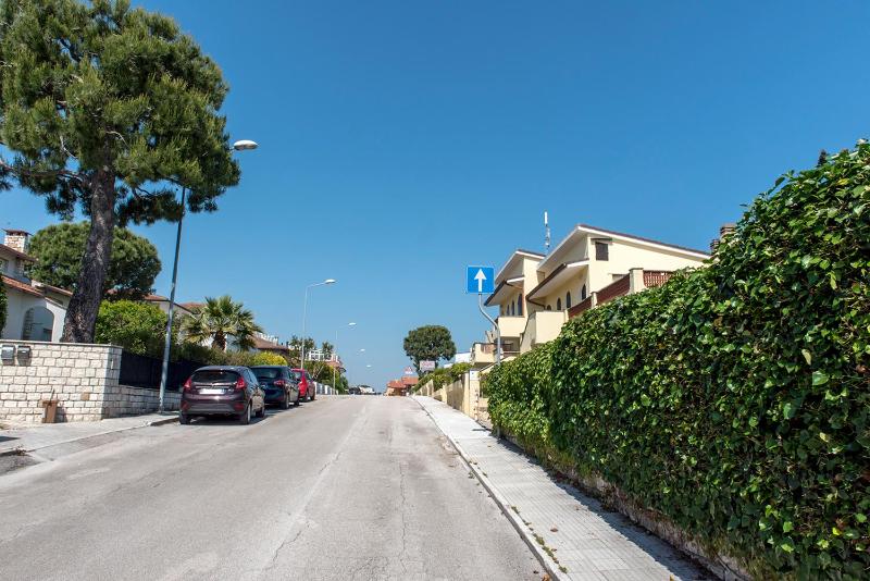 M261 - Marcelli trilocale ristrutturato con terrazzo vista mare pt - image 38