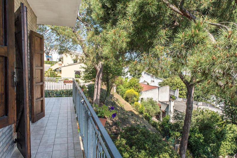M261 - Marcelli trilocale ristrutturato con terrazzo vista mare pt - image 32