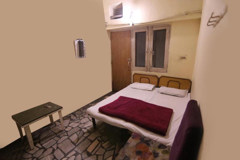 Deluxe Room image 2
