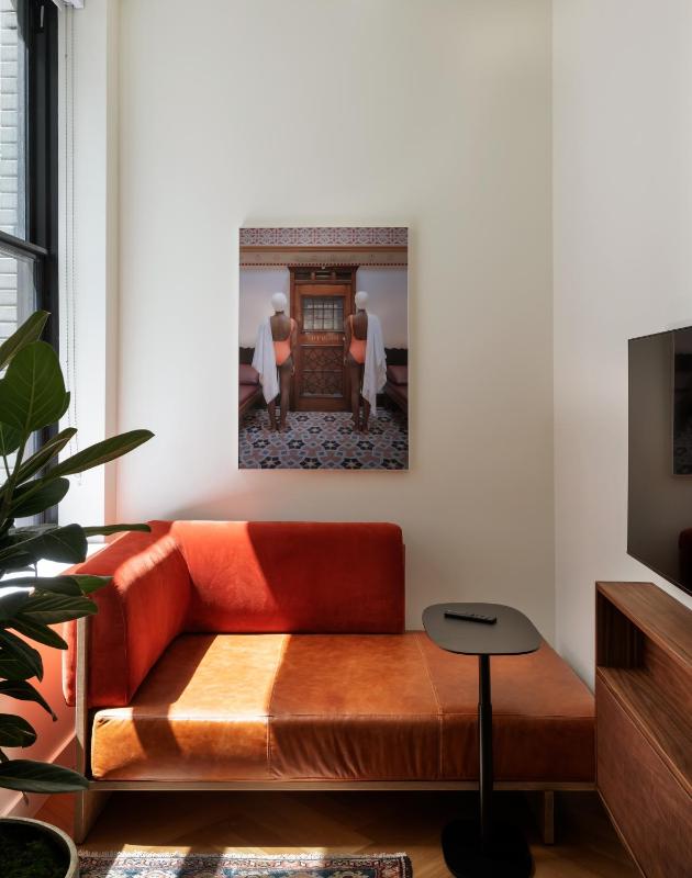 One-Bedroom Apartment image 1