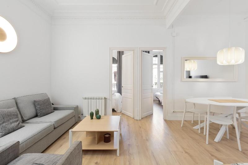 Suites4days Gaudi Eixample - image 9