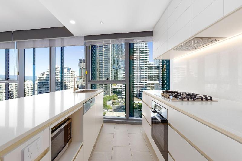 ULTIQA Signature at Broadbeach - image 12
