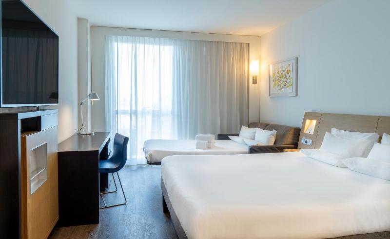 Family Room  image 4