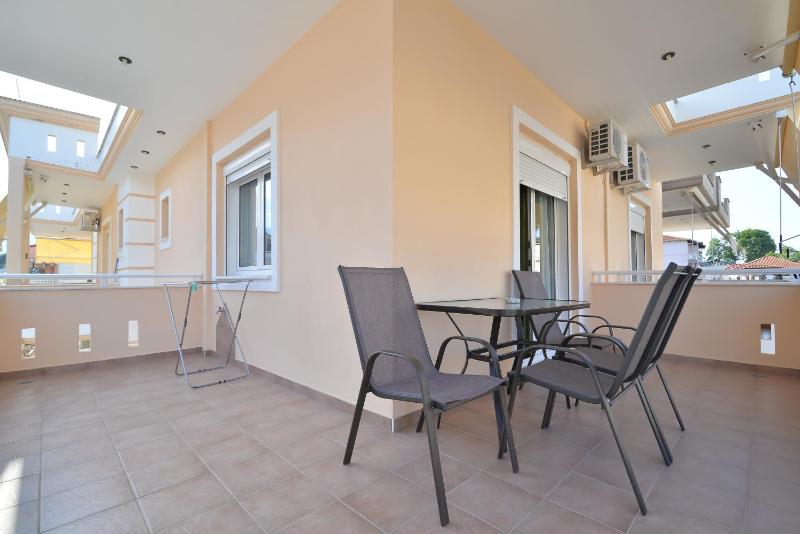 Studio with Sea View image 1