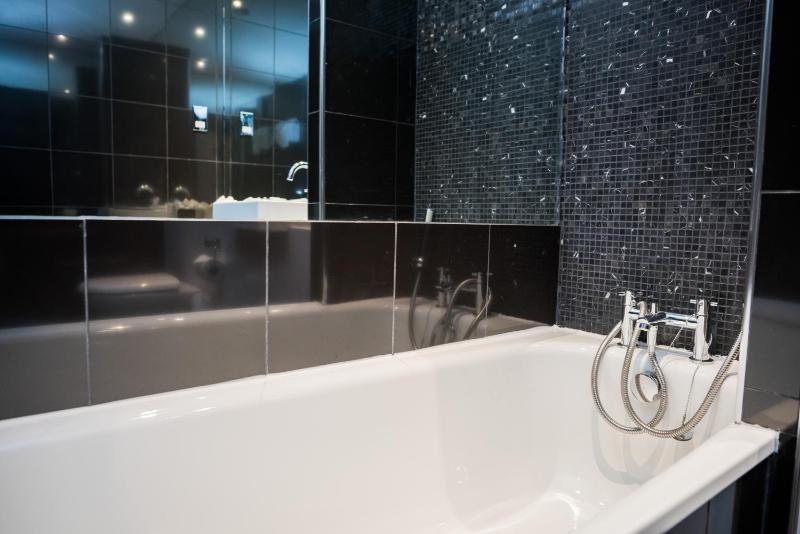 Suite image 4