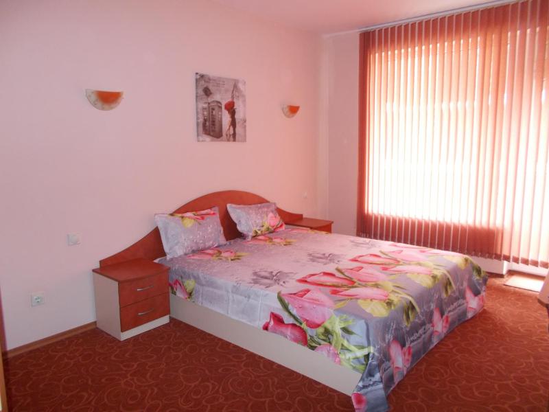 Two-Bedroom Suite with Balcony image 3
