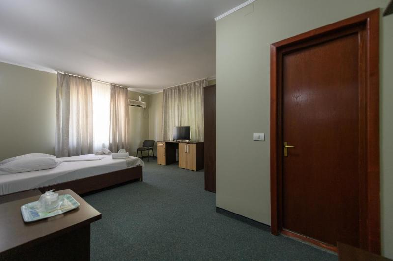 Hotel Cora - image 35