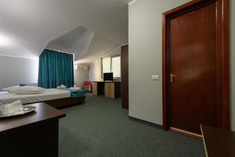 Hotel Cora - image 31