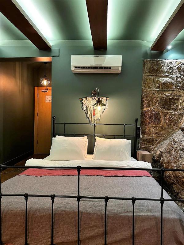 Deluxe Room image 4