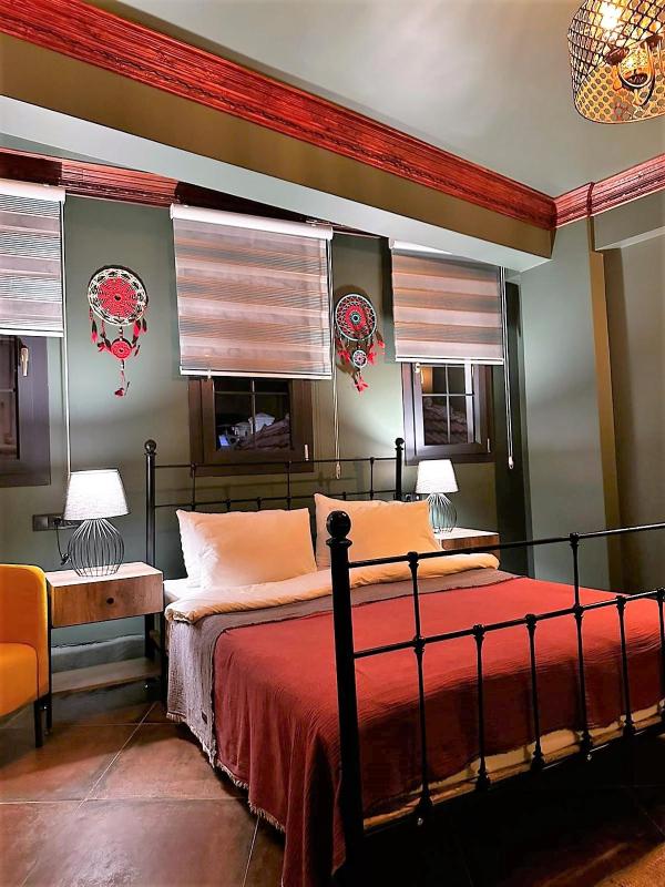 Standard Double Room image 1