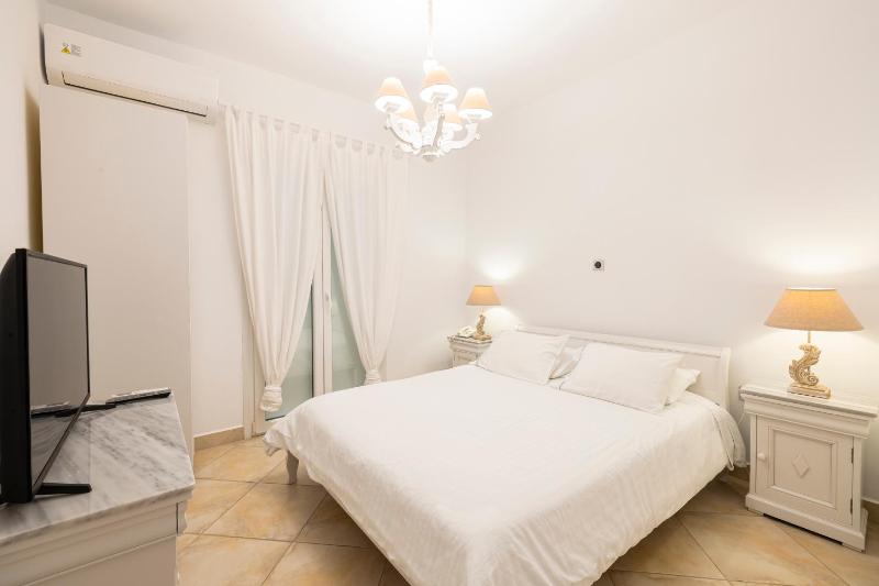 Two-Bedroom Suite image 3