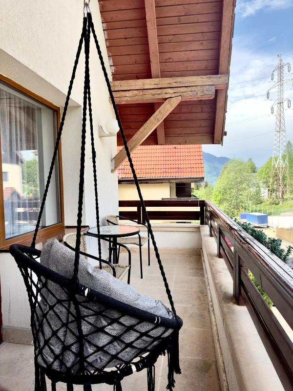 Double Room with Balcony image 3