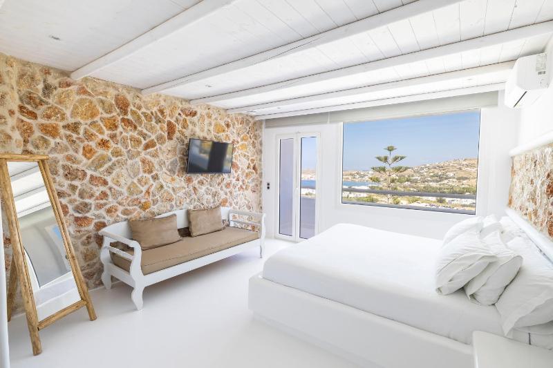 Executive Suite image 3