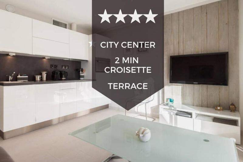 Downtown Cannes Modern 1-Br Apartment - image 1