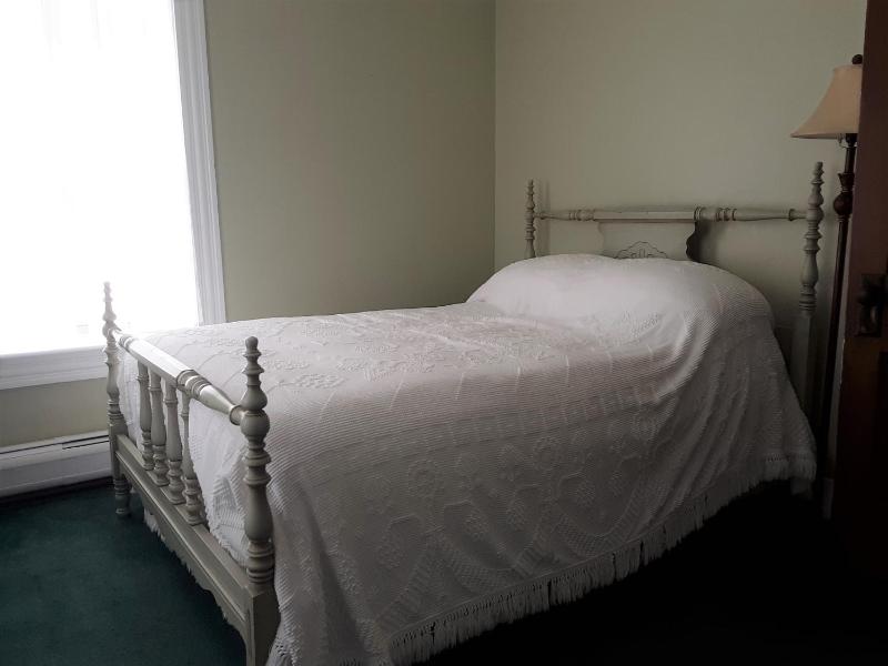 Double Room with Shared Bathroom image 3