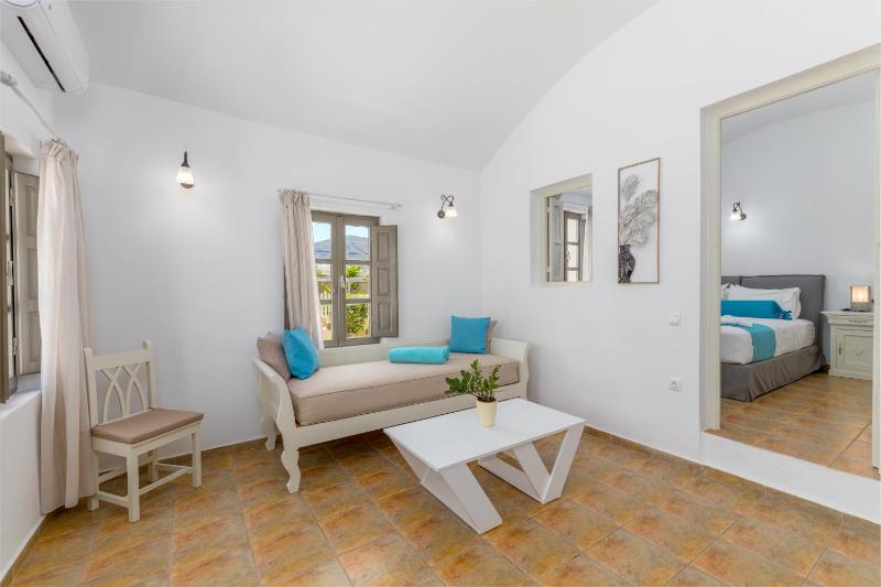 En Plo Boutique Suites - image 38