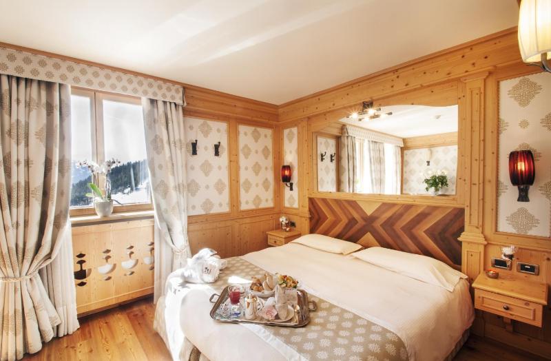 Superior Double Room image 1