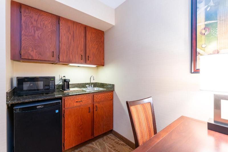 Mini Suite with Two Double Beds image 2