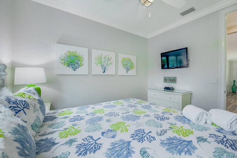 Above it All: Rooftop Deck Gulf Views Pool 5 Homes to Beach by Anna Maria Life Vacation Rentals - image 5