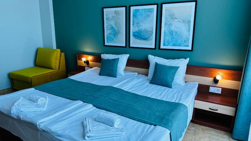 Double Room image 2