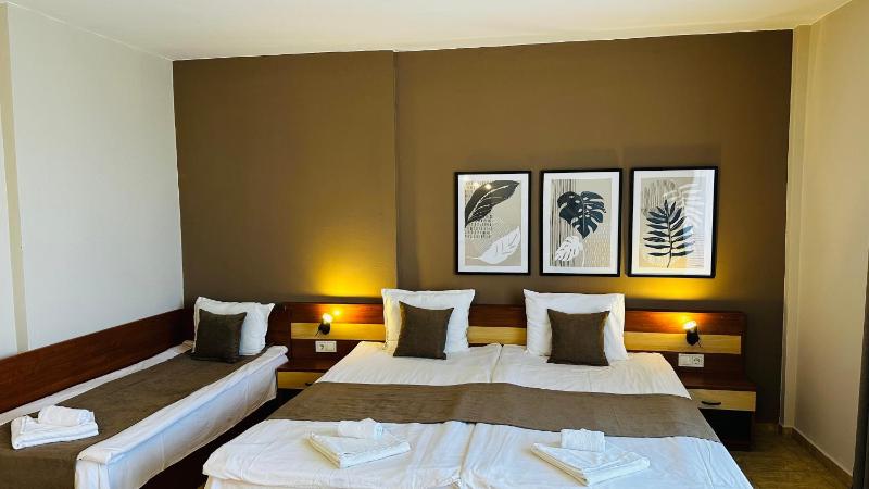 Triple Room image 1