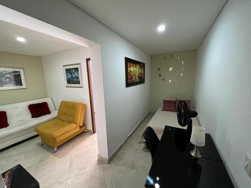 Apartamento Amoblado laureles estadio - image 2