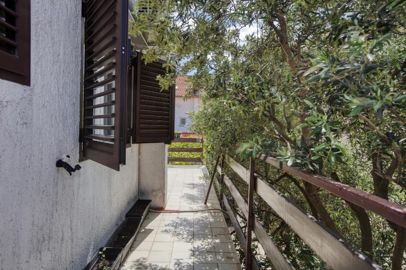Two-Bedroom Apartment with Terrace image 4