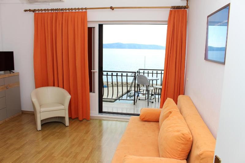 Apartments by the sea Podgora Makarska - 21378 - image 6