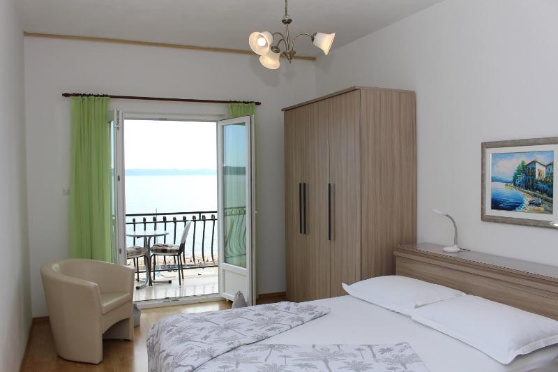Apartments by the sea Podgora Makarska - 21378 - image 10