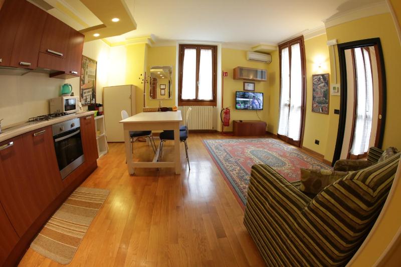 Central House Bergamo - image 5
