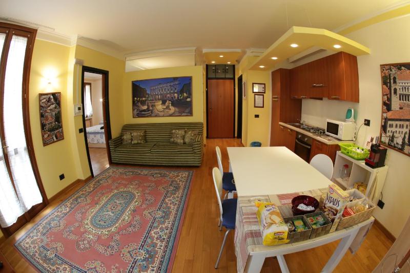 Central House Bergamo Images