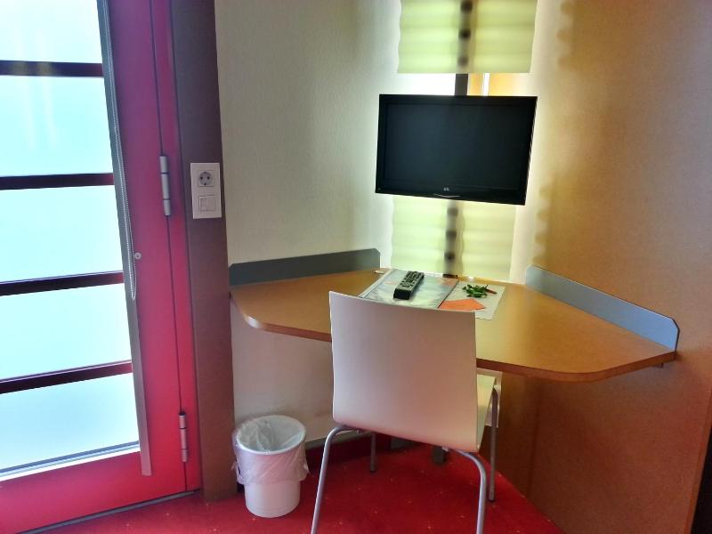 Double Room - Disability Access image 2