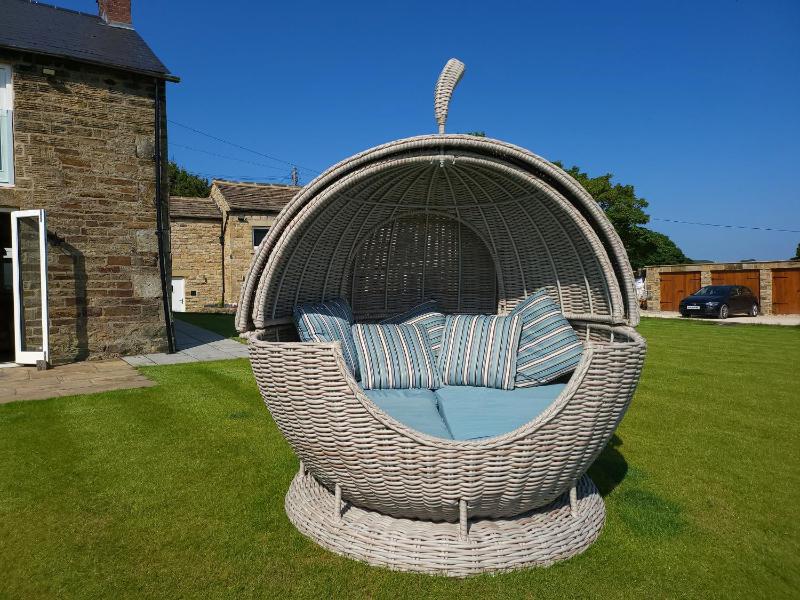 Top Hill Farm Cottage - image 23