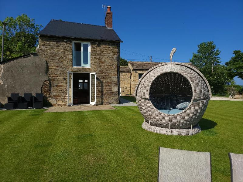 Top Hill Farm Cottage - image 42