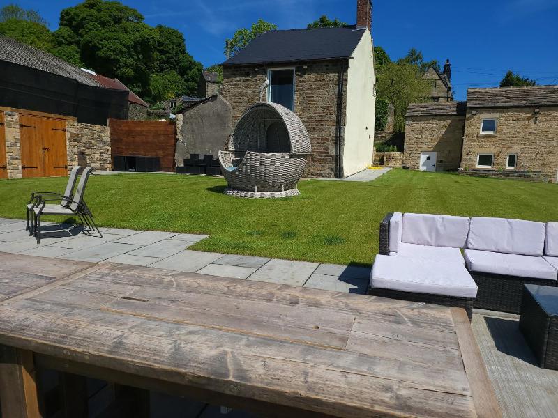 Top Hill Farm Cottage - image 15