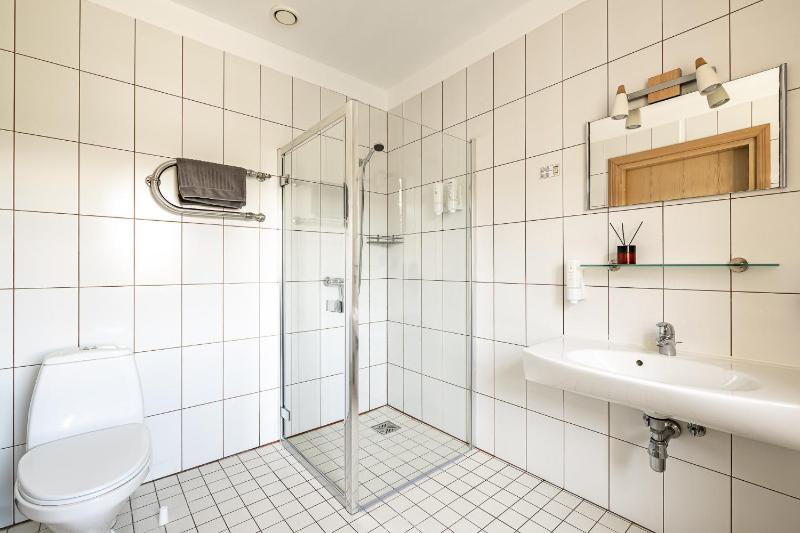 Single Room image 2