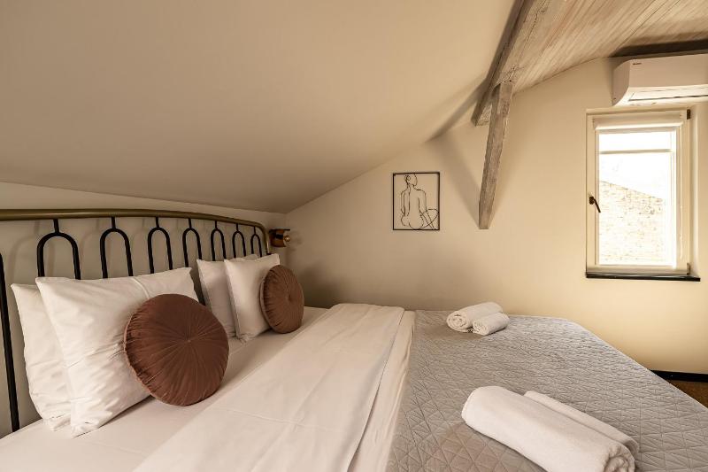 Mansard Double Room image 4
