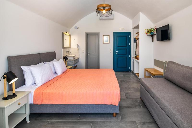 Double Room image 4