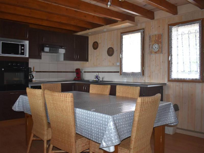 Chalet (8 Adults) image 4