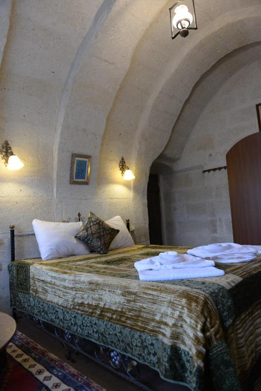 Standard Double Room image 2