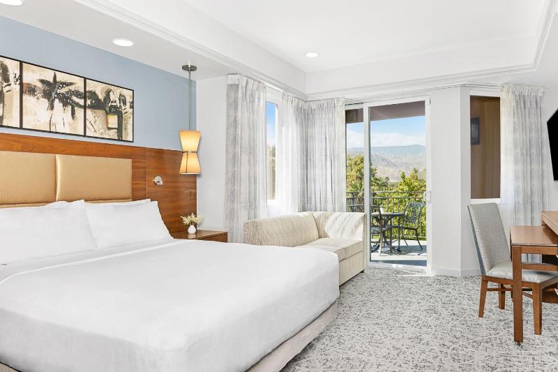 King Room with Sofa Bed image 1