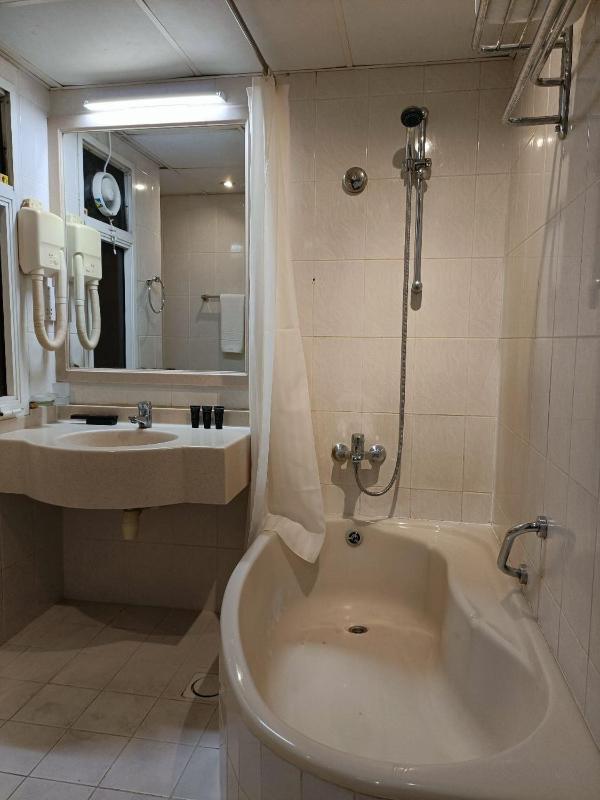 Executive Suite image 2