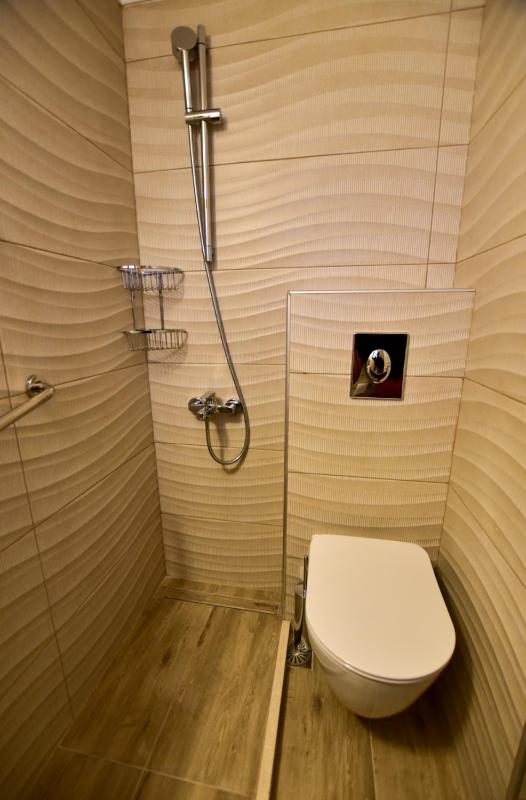 Economy Double Room image 3