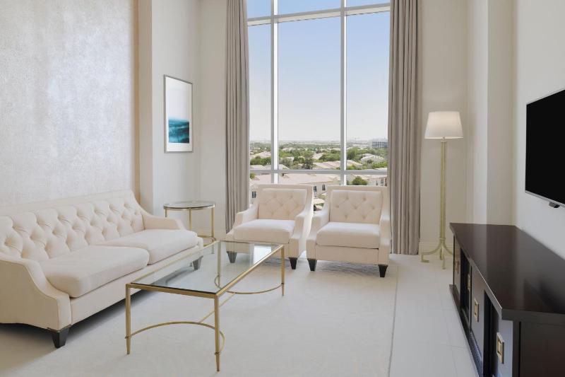 One Bedroom Suite with Community View and Shuttle Bus to JBR Beach and various shopping malls  image 4