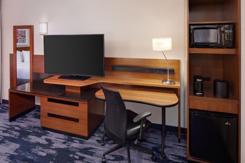 Fairfield Inn & Suites by Marriott New York Manhattan/Downtown East - image 10