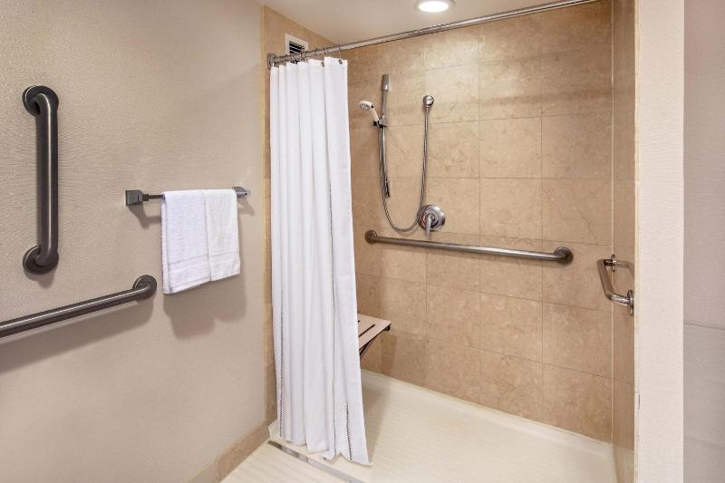 Guest room, 2 Double, Limited view image 2