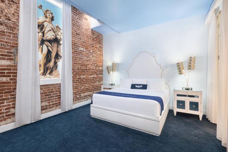 King Suite image 3