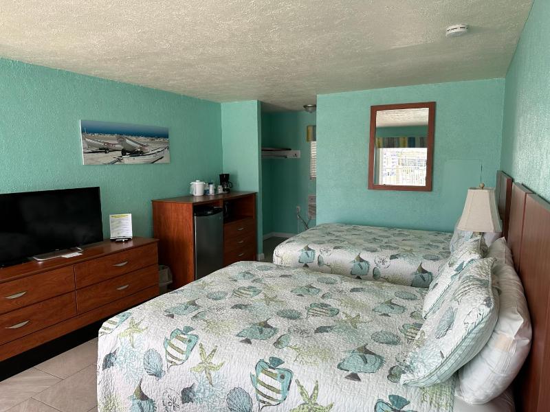 Double Room image 4